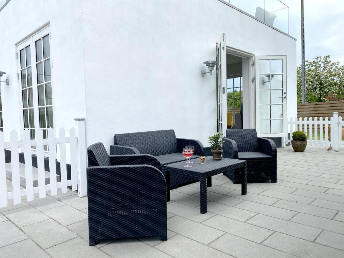 The Beach House Suite Karlslunde Exteriör bild