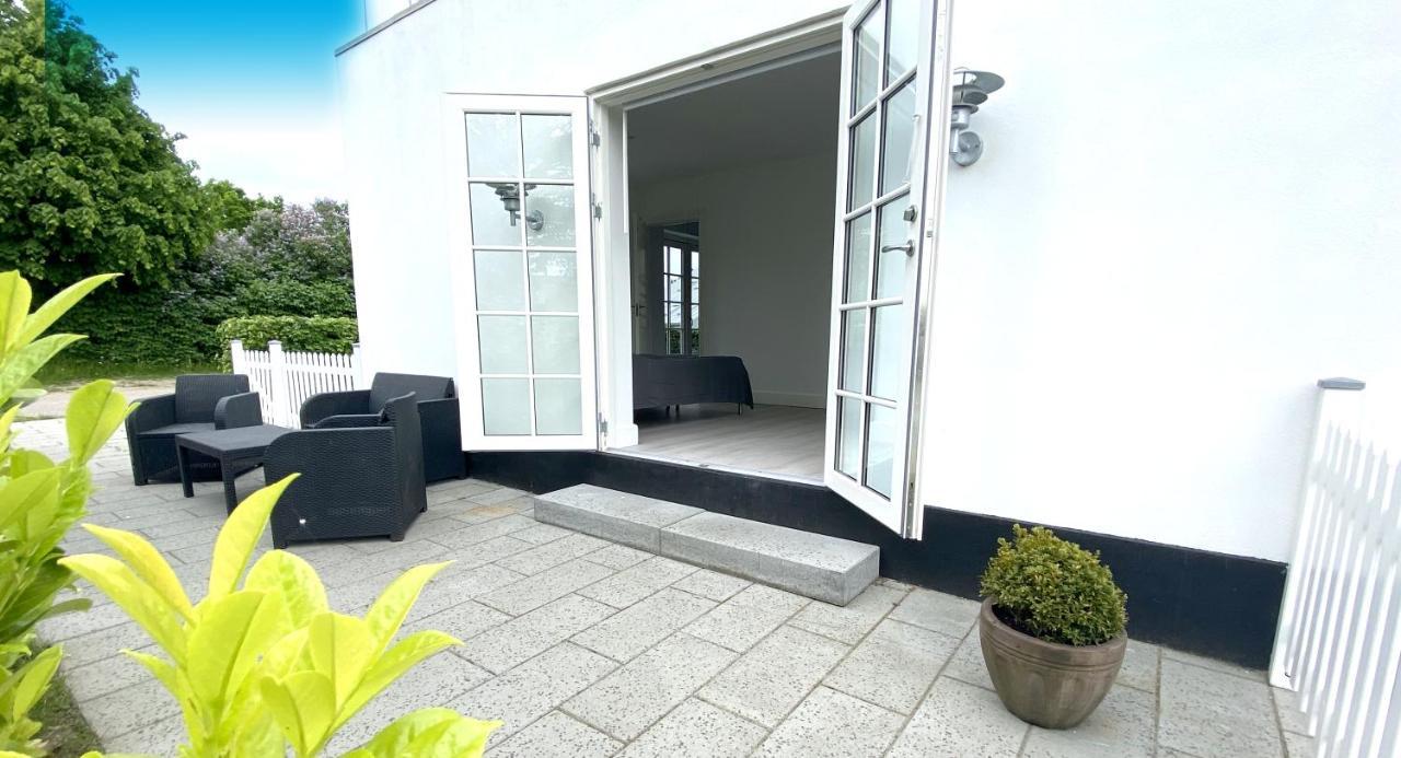 The Beach House Suite Karlslunde Exteriör bild